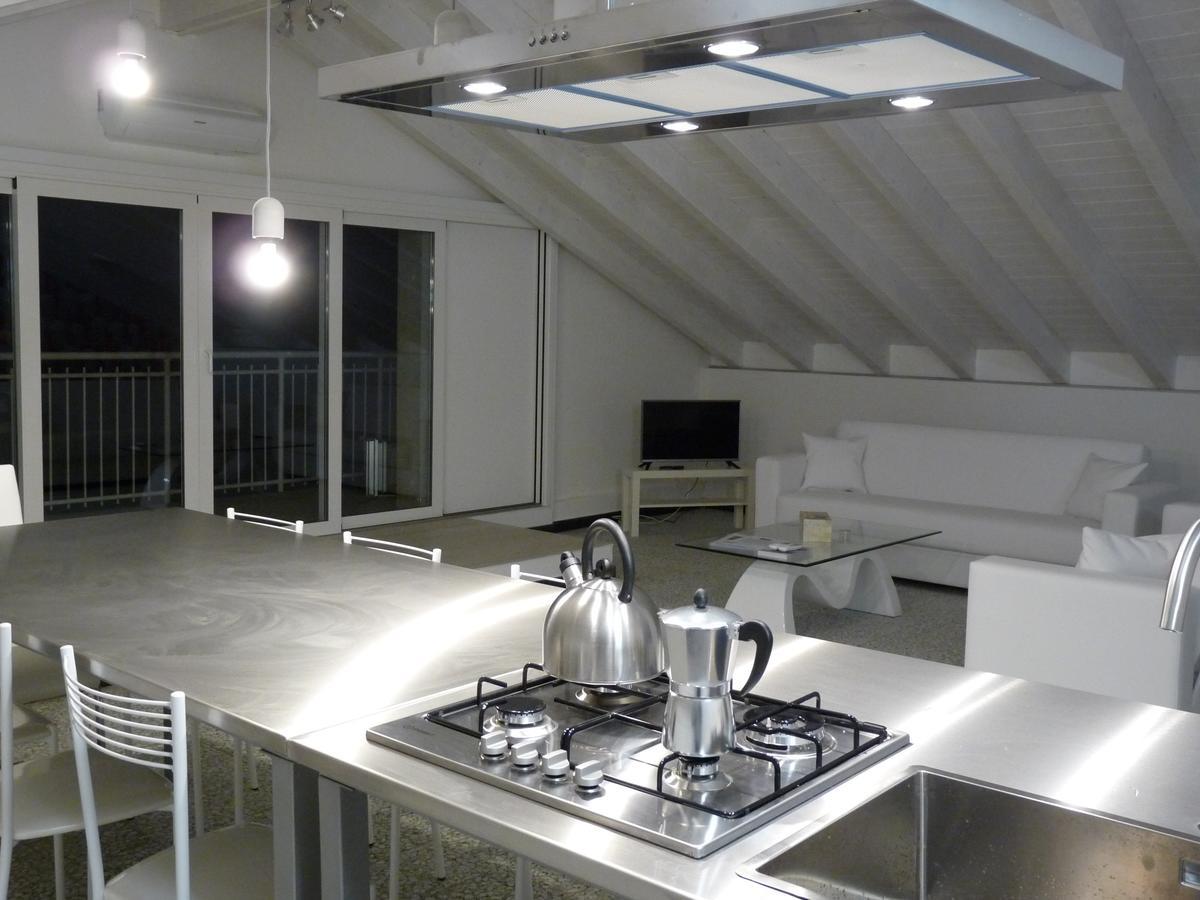 Ferienwohnung Penthouse By The Sea Levanto Exterior foto